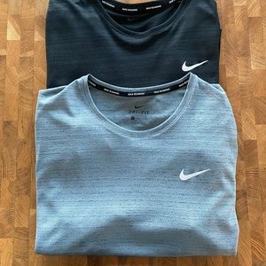 NIKE MEN'S MILER DRI-FIT REFLECTIVE RUNNING T-SHIRT (LIGHT GREY)